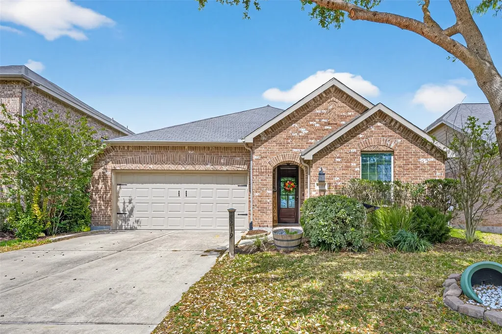 8219 Summer Lake Pass Lane Rosenberg TX 77469
