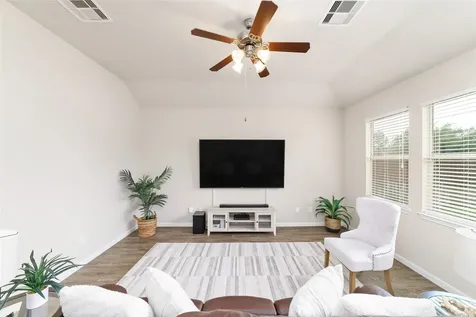 18511 Bristol Point Lane Tomball TX 77377