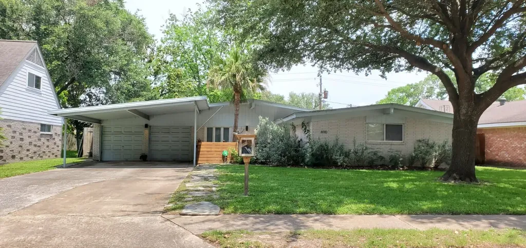 8110 Leader Street Houston TX 77036