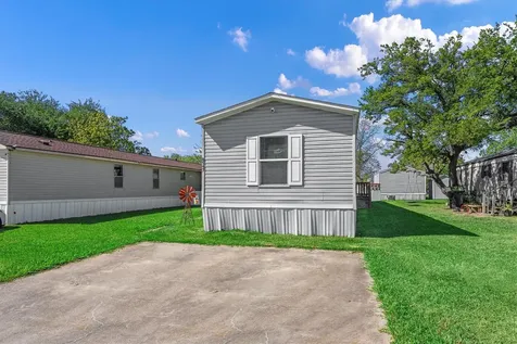 8947 Eagle Run Street La Porte TX 77571