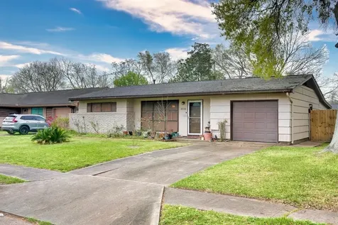 8534 Dillon Street Houston TX 77061