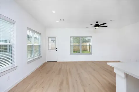 1947 Longmire Villas Court Conroe TX 77304
