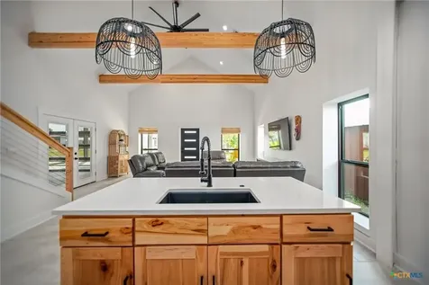 804 W Tyler Avenue Port O Connor TX 77982