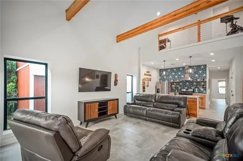 804 W Tyler Avenue Port O Connor TX 77982