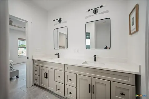 804 W Tyler Avenue Port O Connor TX 77982