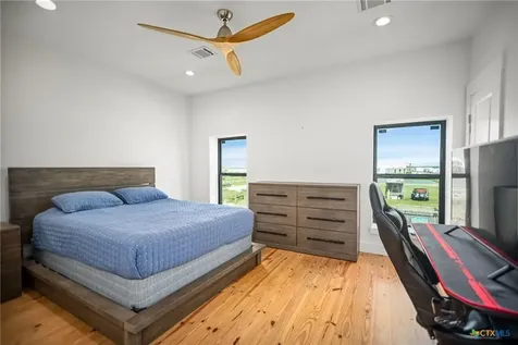804 W Tyler Avenue Port O Connor TX 77982
