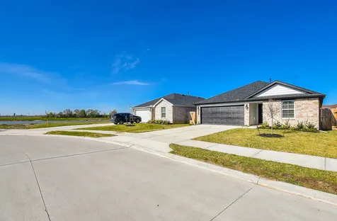 5146 Sunset Oaks Drive Fresno TX 77545