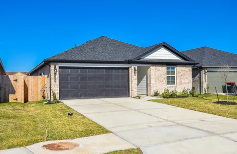 5146 Sunset Oaks Drive Fresno TX 77545