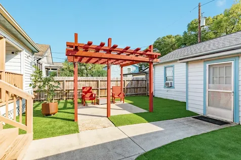4719 Avenue R Galveston TX 77551