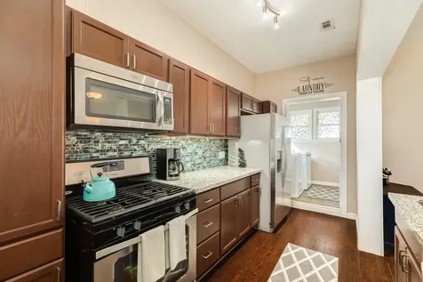 4719 Avenue R Galveston TX 77551