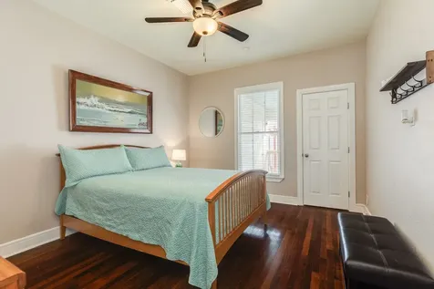 4719 Avenue R Galveston TX 77551