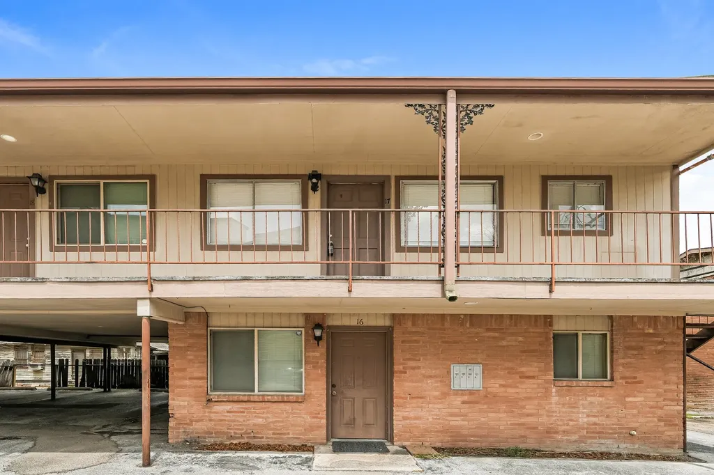 1523 Heights Boulevard 17 Houston TX 77008