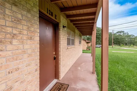 120 Mcadams Lane E Huntsville TX 77320