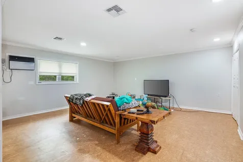 1010 Rosewood Drive Dickinson TX 77539