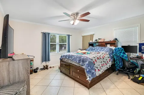 1010 Rosewood Drive Dickinson TX 77539