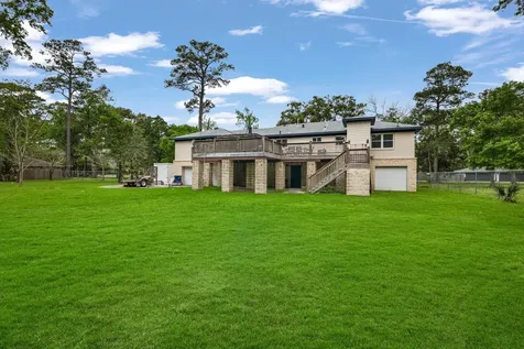 1010 Rosewood Drive Dickinson TX 77539