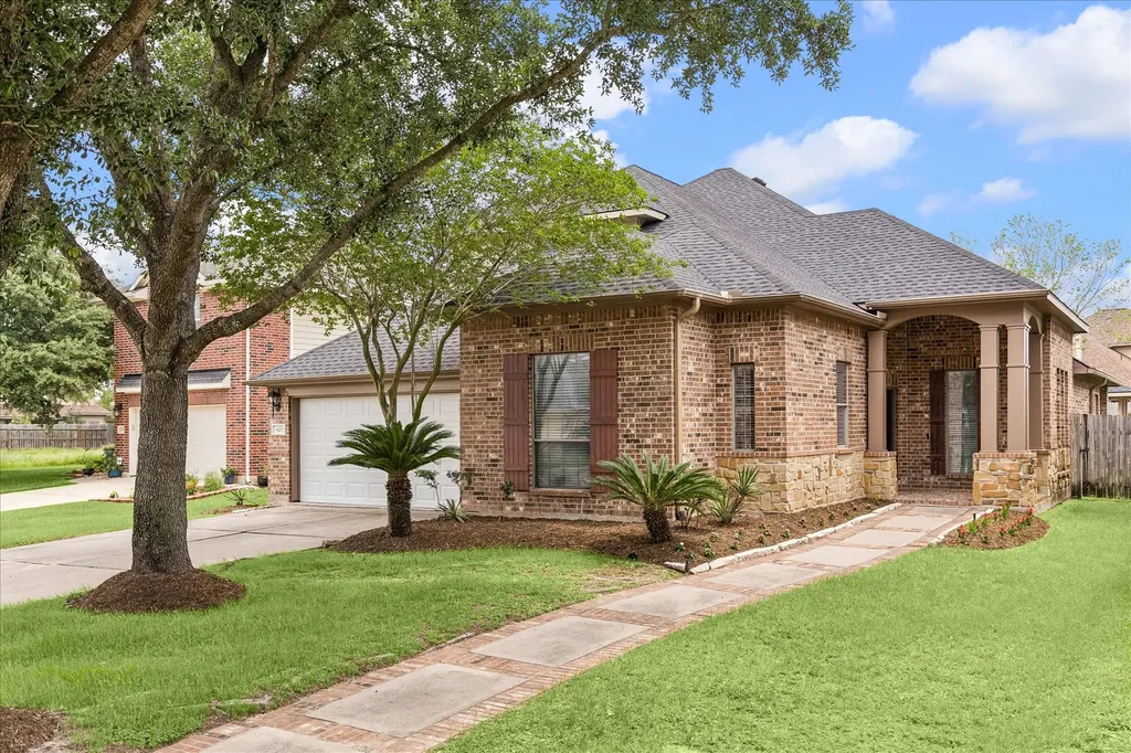 8107 Whisper Point Drive Houston TX 77040