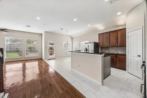 8107 Whisper Point Drive Houston TX 77040