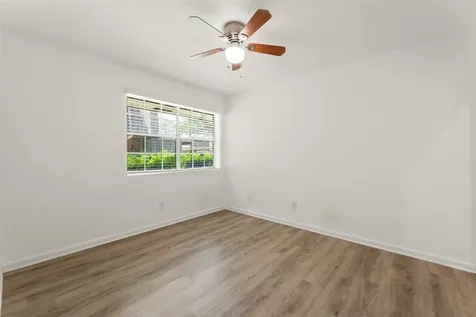 12633 Memorial Drive 57 Houston TX 77024