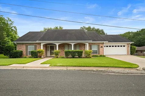 159 Charles Street La Grange TX 78945