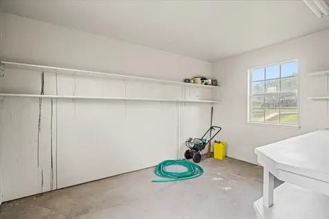 159 Charles Street La Grange TX 78945