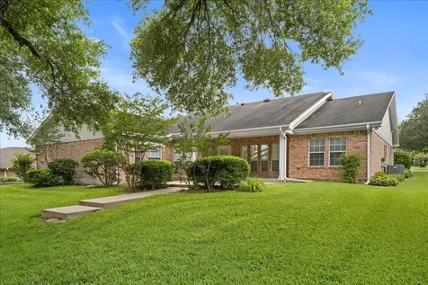 159 Charles Street La Grange TX 78945