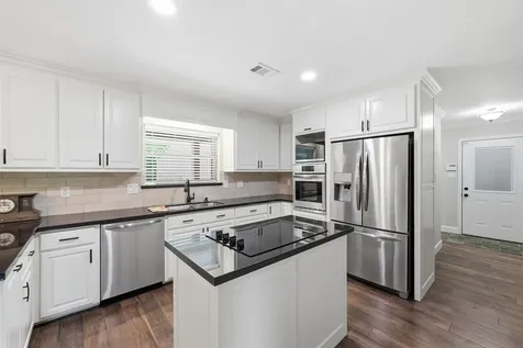 5003 Michelle Road Orange TX 77632