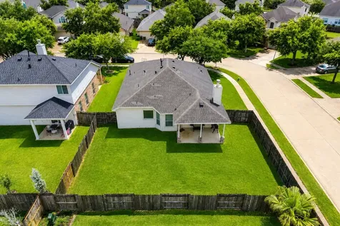 2001 Running Brook Lane Pearland TX 77584