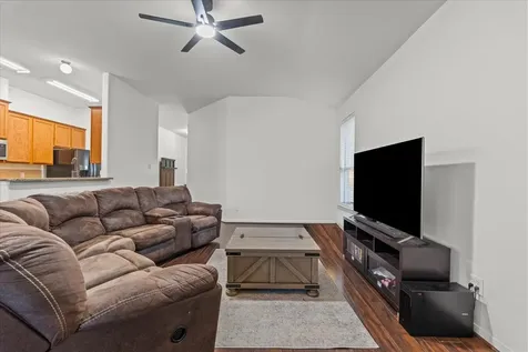 2001 Running Brook Lane Pearland TX 77584