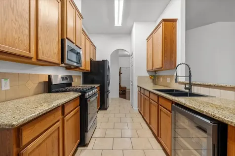 2001 Running Brook Lane Pearland TX 77584