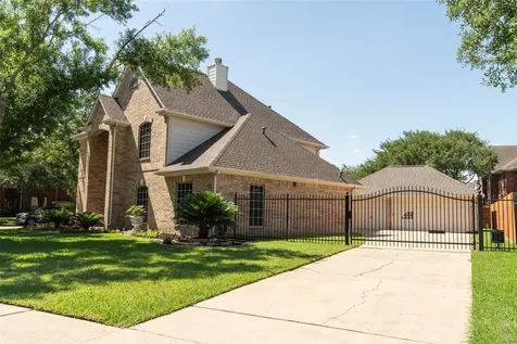 3207 Long Bough Court Houston TX 77059