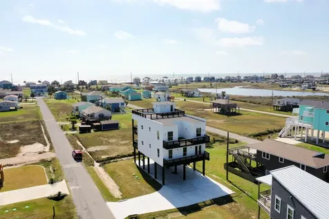 4026 5th Street Galveston TX 77554