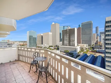 2016 Main Street 1013 Houston TX 77002