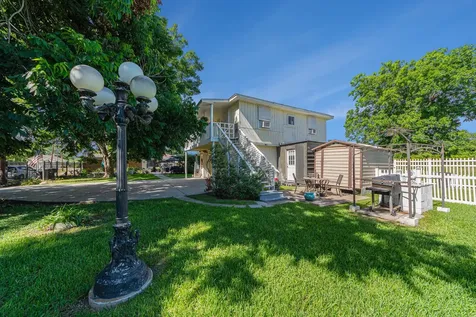 6503 Sharon Lane Hitchcock TX 77563