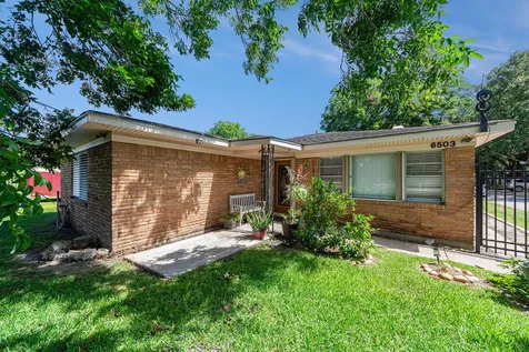 6503 Sharon Lane Hitchcock TX 77563