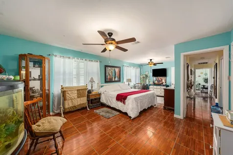 6503 Sharon Lane Hitchcock TX 77563