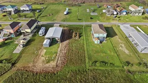 876 S Monkhouse Drive Crystal Beach TX 77650