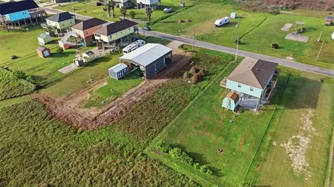876 S Monkhouse Drive Crystal Beach TX 77650