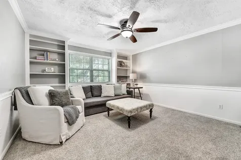 404 Independence Drive Friendswood TX 77546