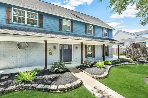 404 Independence Drive Friendswood TX 77546