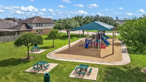 77 Indian Wells Drive Manvel TX 77578