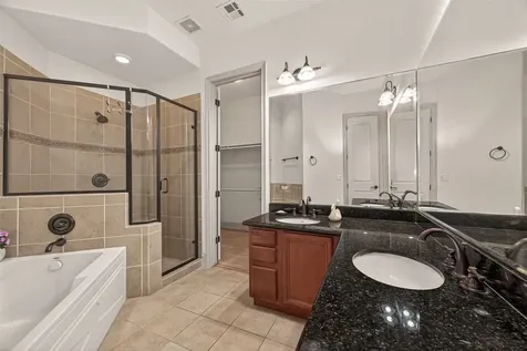 58 Briar Hollow Lane 204 Houston TX 77027