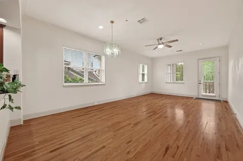 58 Briar Hollow Lane 204 Houston TX 77027