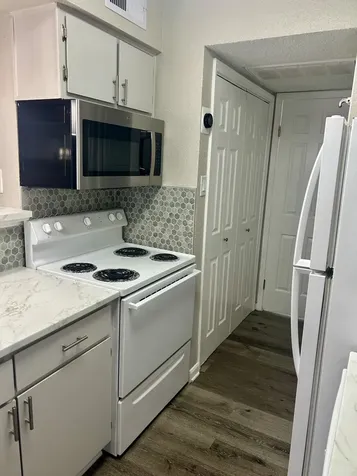 12660 Ashford Point Drive 608 Houston TX 77082