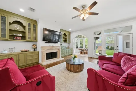 4923 Palmetto Street Bellaire TX 77401
