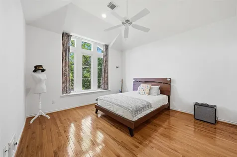 4923 Palmetto Street Bellaire TX 77401