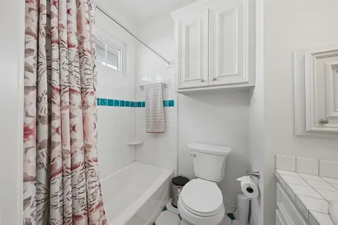 4923 Palmetto Street Bellaire TX 77401