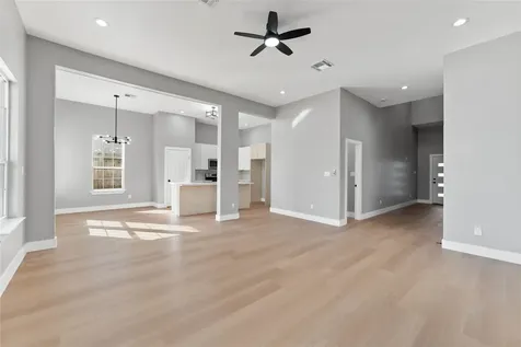 4336 Maggie Street Houston TX 77051