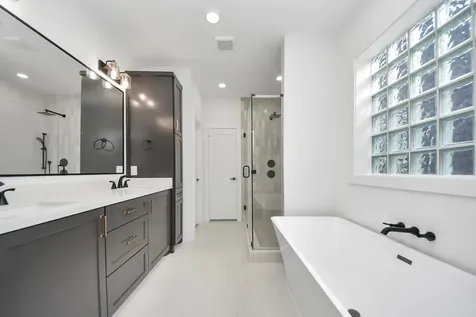 929 Fisher Street F Houston TX 77018