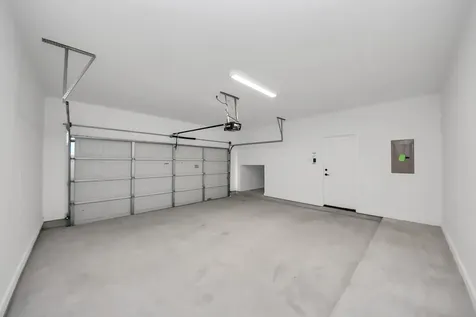 929 Fisher Street F Houston TX 77018